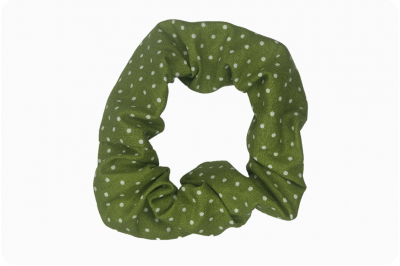 Scrunchie – hellgrün mit weißen Pünktchen